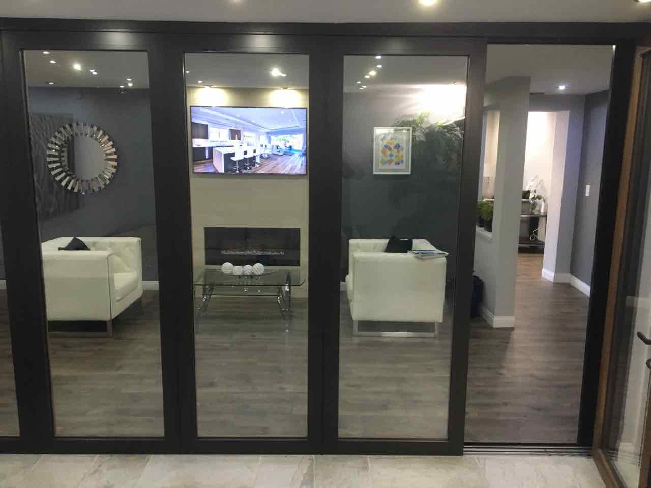 Panoramic 4-Panel sliding Pivoting Door